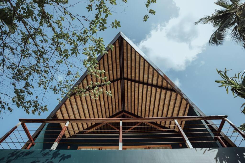 Maison Bukana - King Suite General Luna  Exterior photo